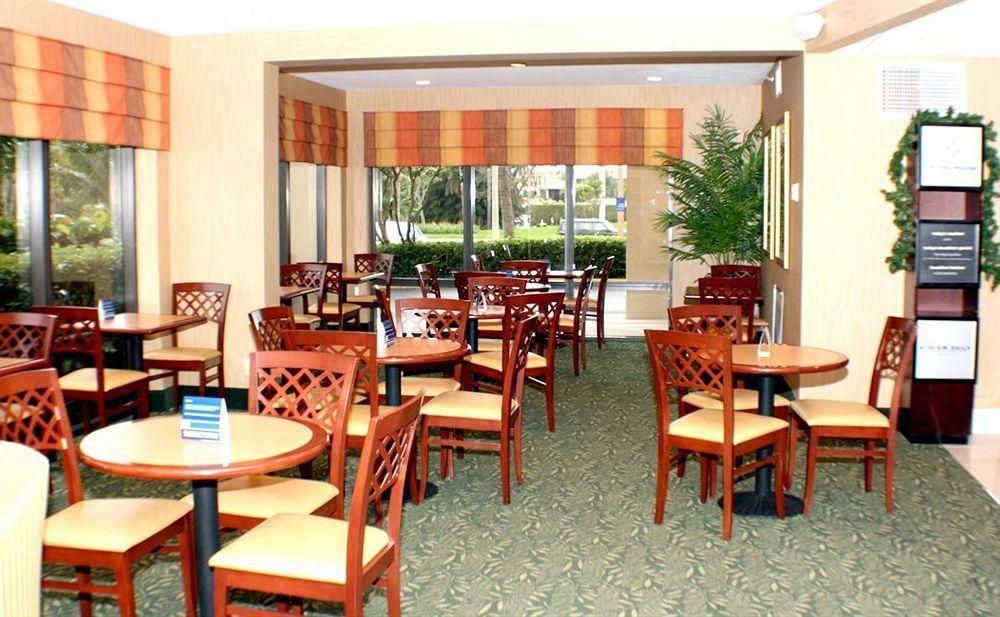 Hampton Inn Naples-Central Luaran gambar
