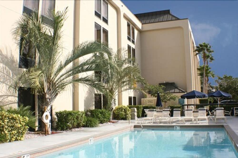 Hampton Inn Naples-Central Luaran gambar