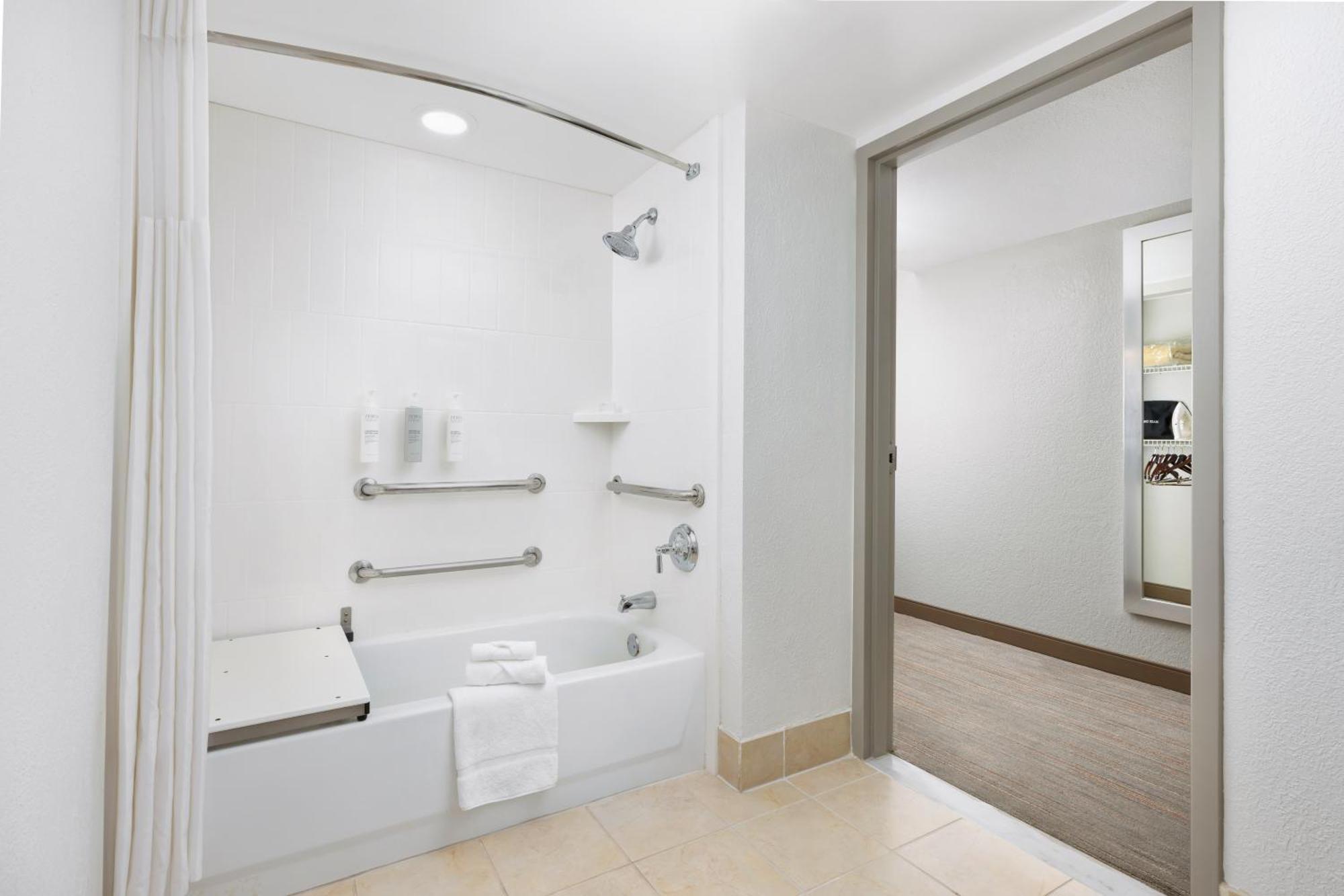 Hampton Inn Naples-Central Luaran gambar