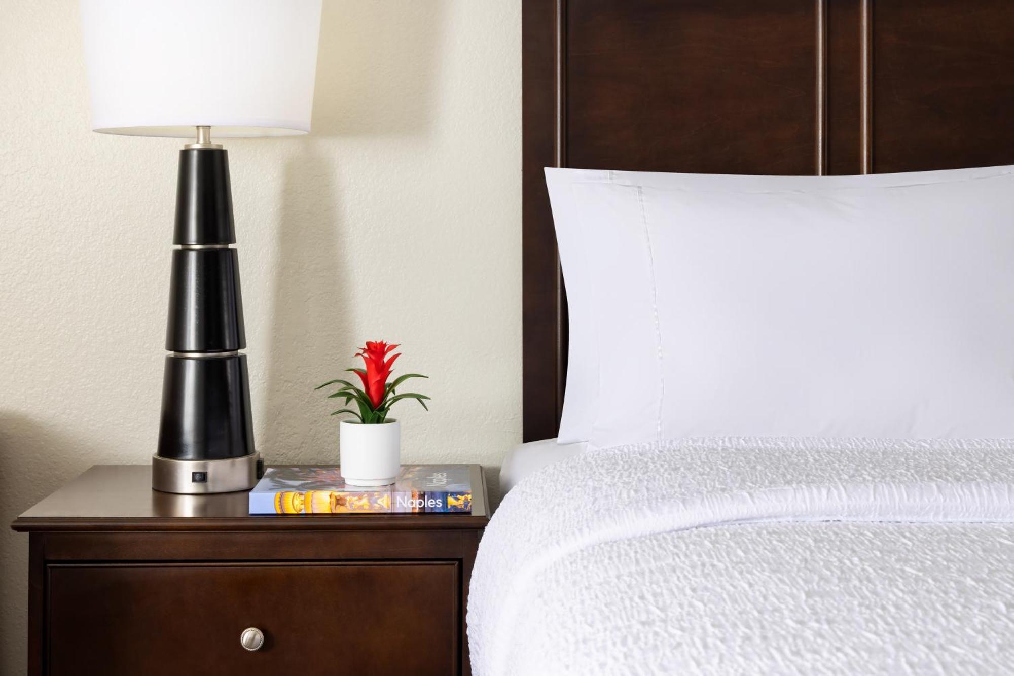 Hampton Inn Naples-Central Luaran gambar